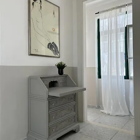 Caves Garden Apartment *